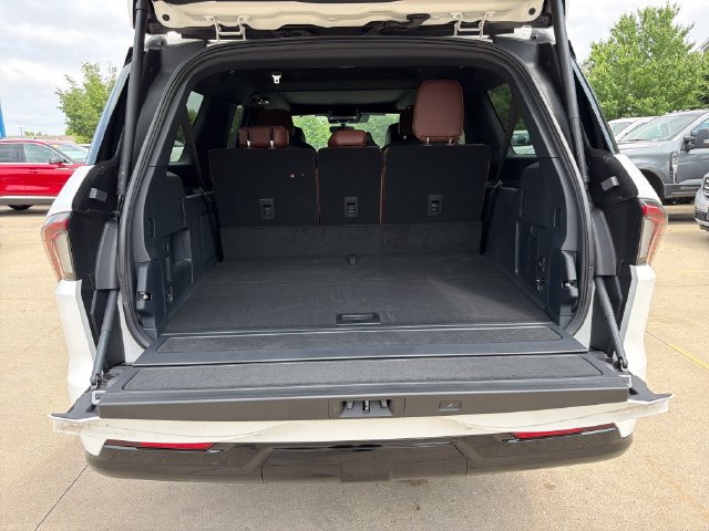 New 2026 Lincoln Navigator L Reserve AWD/4WD image 7