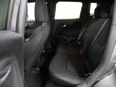 Used 2021 Jeep Renegade Latitude image 5