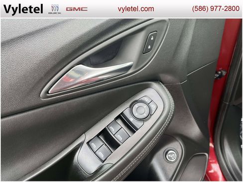 Used 2023 Buick Encore GX Select w/ Sport Touring Package image 16