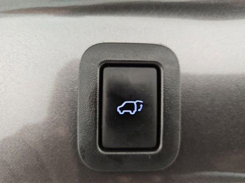 Used 2014 Toyota Highlander Limited image 36