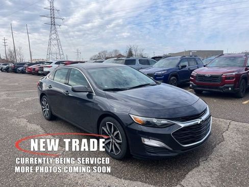 Certified 2022 Chevrolet Malibu RS image 1