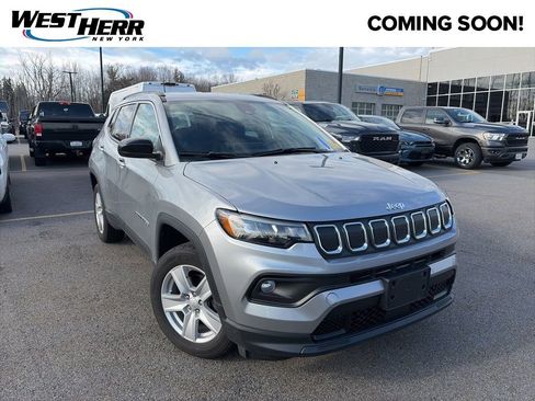 Used 2022 Jeep Compass Latitude w/ Convenience Group image 1