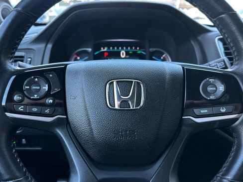 Used 2022 Honda Pilot Touring image 23