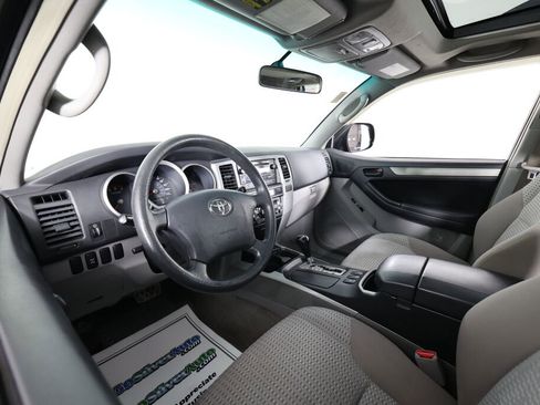 Used 2007 Toyota 4Runner SR5 image 10