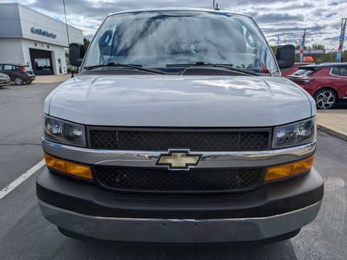 Used 2024 Chevrolet Express 2500 w/ Driver Convenience Package image 8