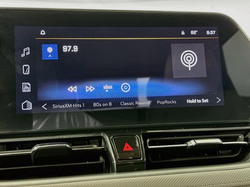 Used 2025 Chevrolet TrailBlazer LT FWD image 16