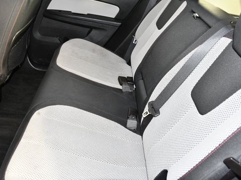 Used 2017 Chevrolet Equinox LS FWD image 45