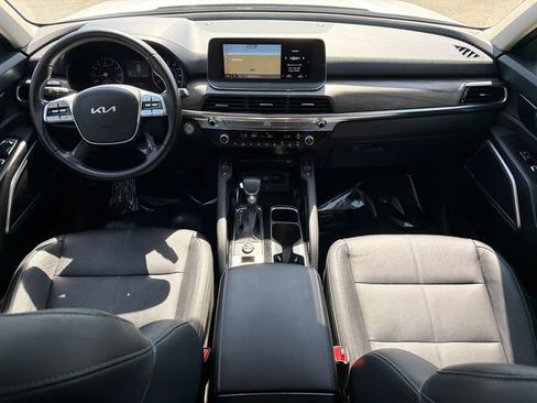 Used 2022 Kia Telluride EX w/ EX Premium Package FWD image 26