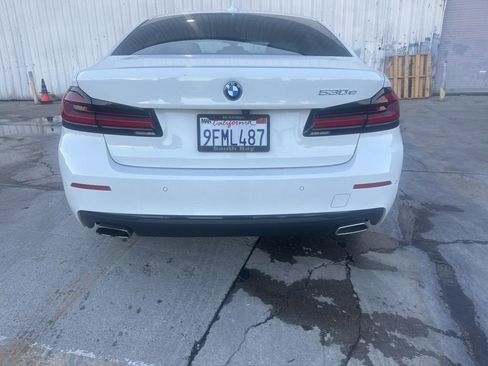 Used 2023 BMW 530e 530e iPerformance w/ Convenience Package image 4