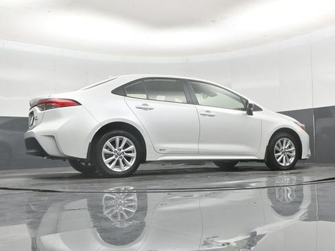 Used 2026 Toyota Corolla LE w/ LE Premium Package AWD/4WD image 49