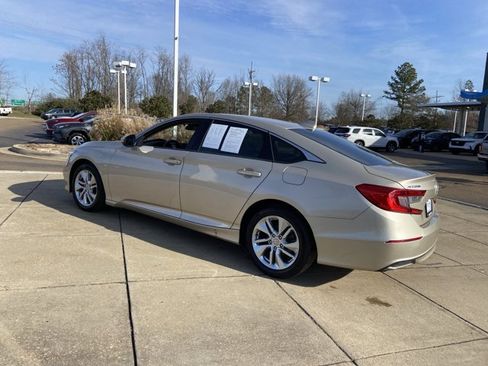Used 2019 Honda Accord LX image 7