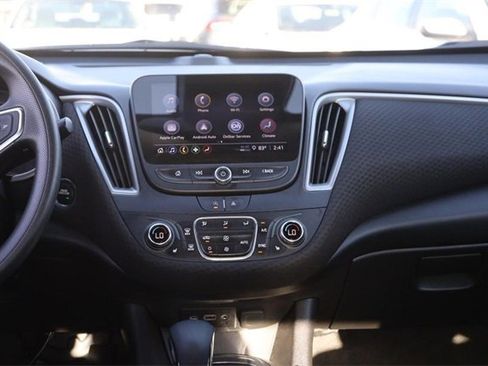 Used 2024 Chevrolet Malibu LT image 21