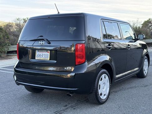 Used 2008 Scion xB image 6