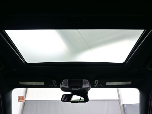 Used 2023 Dodge Charger Scat Pack w/ Daytona Edition Group image 18