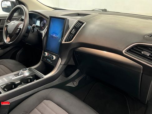 Used 2022 Ford Edge SE w/ Black Appearance Package image 24
