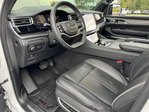Used 2023 Jeep Grand Wagoneer Series II w/ Quick Order Packagew 28T AWD/4WD image 13