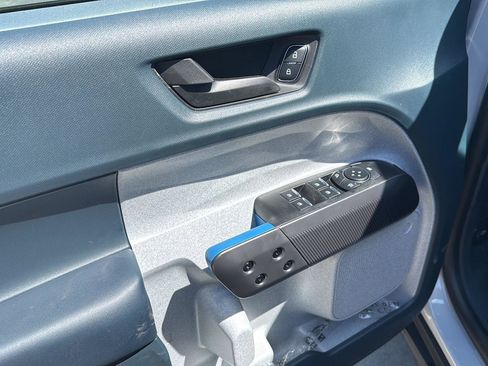 New 2026 Ford Maverick XLT image 18