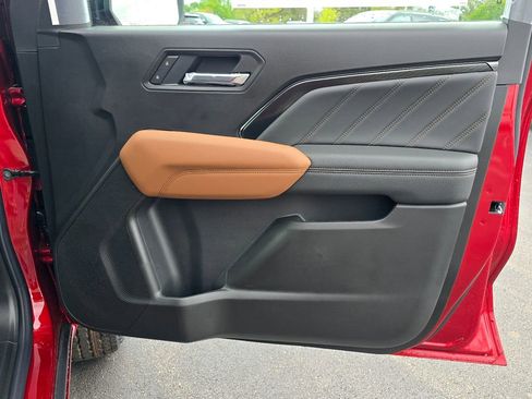 New 2026 GMC Canyon AT4 w/ Technology Plus Package AWD/4WD image 32