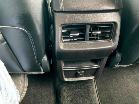 Used 2015 Ford Edge SEL w/ Equipment Group 201A image 30