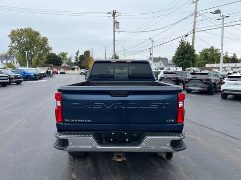 Used 2020 Chevrolet Silverado 2500 LTZ w/ LTZ Plus Package image 8