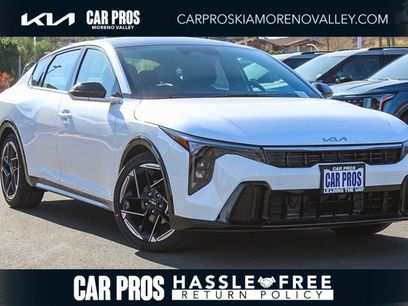 New 2025 Kia K4 GT-Line w/ GT-Line Sunroof Package