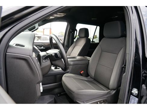 Used 2022 GMC Yukon SLE w/ Gmc Pro Safety Plus Package image 12