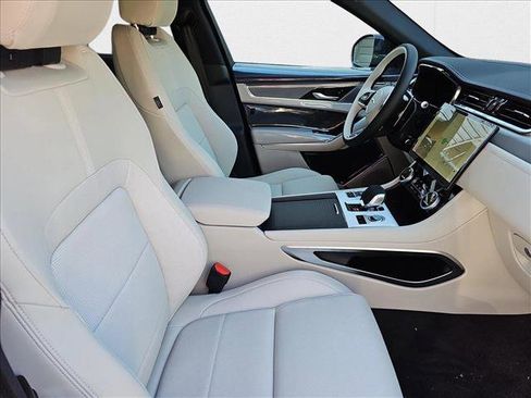 New 2026 Jaguar F-PACE R-Dynamic S image 10