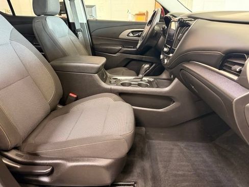Used 2020 Chevrolet Traverse LT FWD image 26
