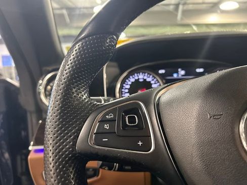Used 2018 Mercedes-Benz E 400 4MATIC Cabriolet image 12