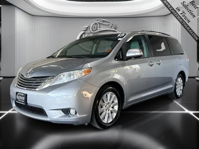 Used 2013 Toyota Sienna Limited w/ Premium Pkg