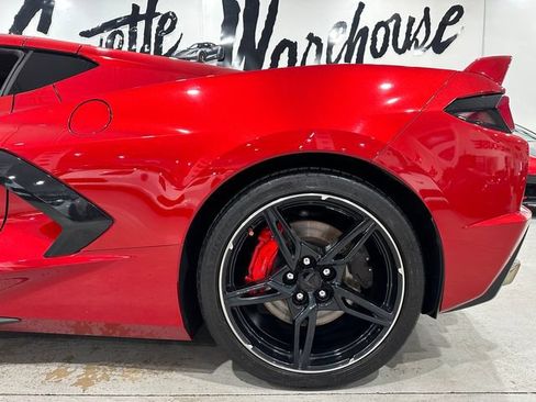 Used 2022 Chevrolet Corvette Stingray Preferred Cpe w/ Z51 Performance Package RWD image 23