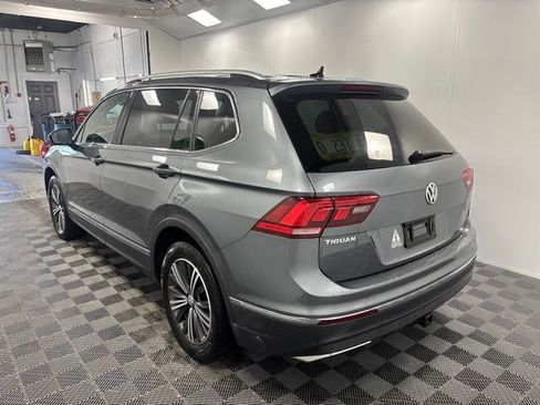 Used 2018 Volkswagen Tiguan SEL Premium AWD/4WD image 4
