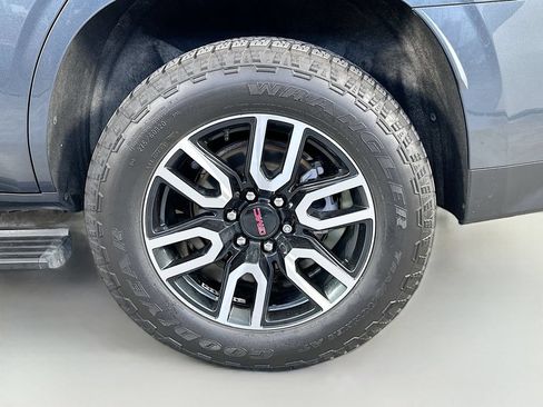 Used 2021 GMC Yukon AT4 w/ AT4 Premium Plus Package AWD/4WD image 35