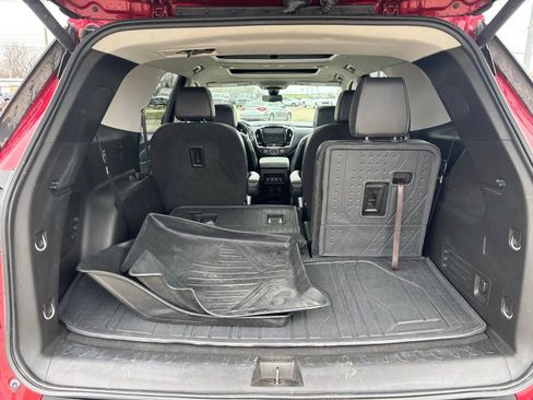 Used 2019 Chevrolet Traverse LT w/ LT Premium Package image 5