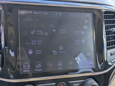 Used 2020 Jeep Grand Cherokee Overland image 31