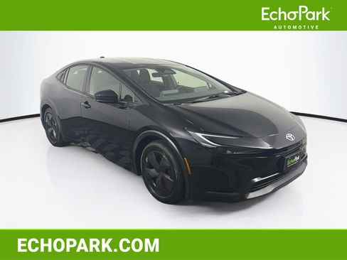 Used 2026 Toyota Prius LE FWD image 1
