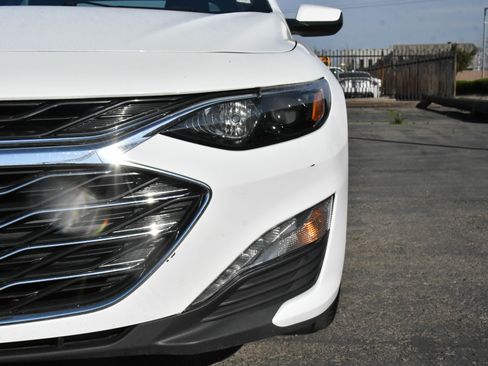 Used 2024 Chevrolet Malibu LT image 11