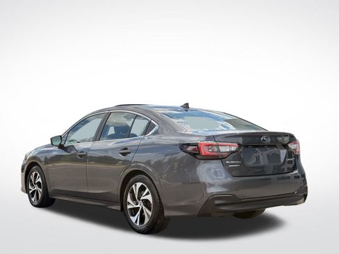 Used 2021 Subaru Legacy Premium image 9