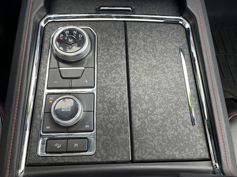 Used 2022 Ford Expedition Max Limited AWD/4WD image 21