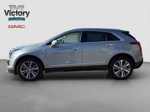 Used 2025 Cadillac XT5 Premium Luxury image 6