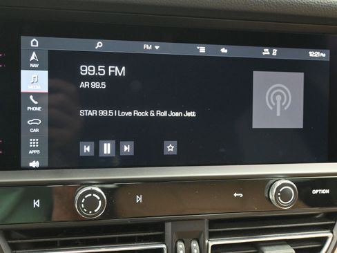 Used 2022 Porsche Macan image 15