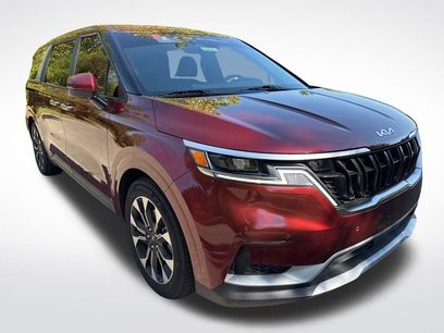 Certified 2023 Kia Carnival EX