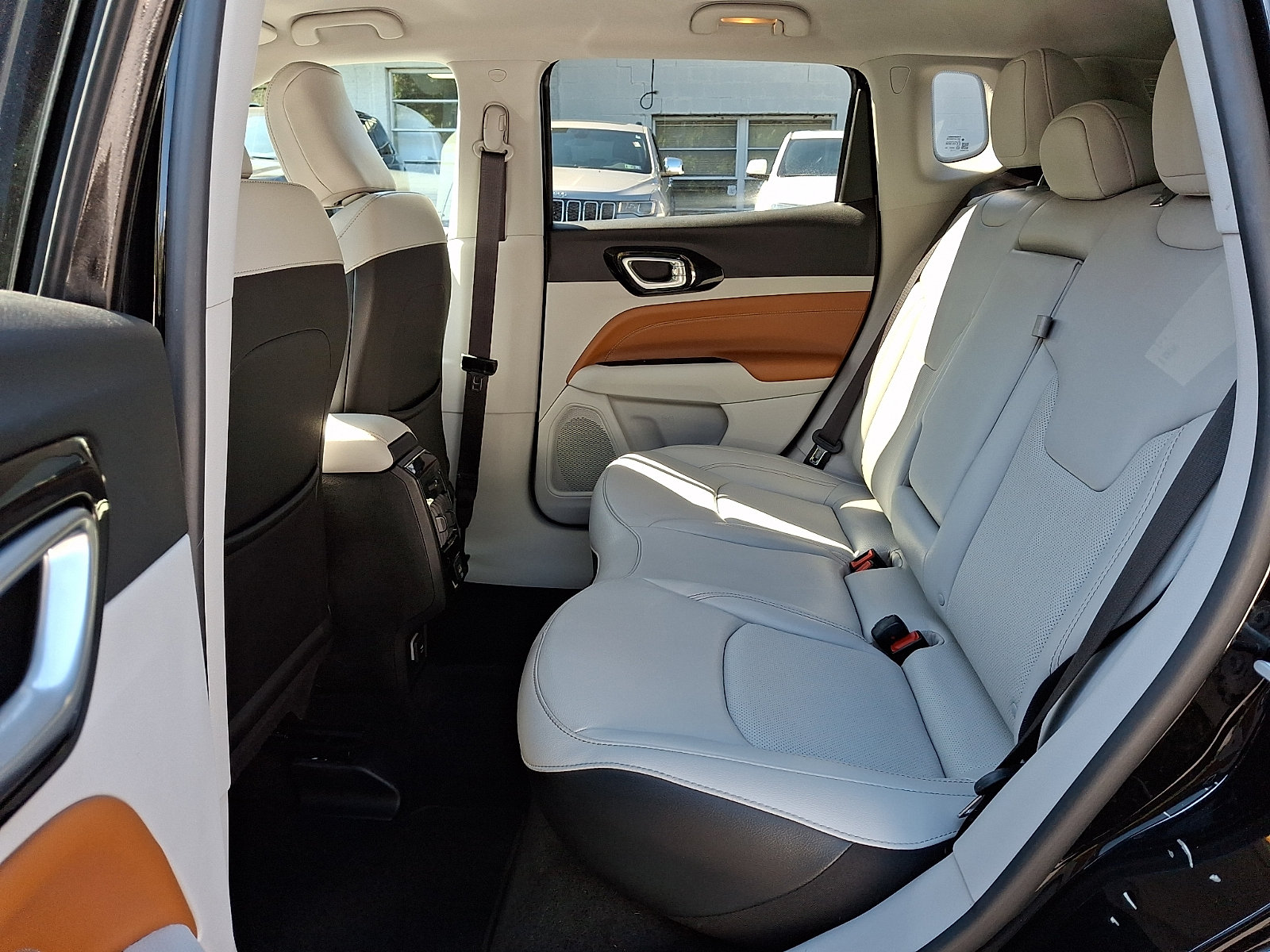 Certified 2022 Jeep Compass Limited AWD/4WD image 10