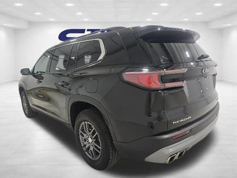 Used 2025 GMC Acadia Elevation image 6