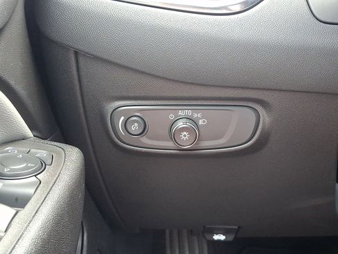 Certified 2024 Chevrolet Equinox LS FWD image 22