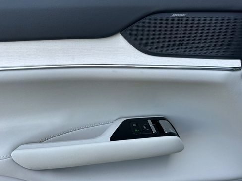 New 2025 Volvo EX90 Plus image 10