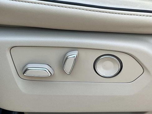 Used 2023 Cadillac Escalade Premium Luxury w/ LPO, Radiant Package AWD/4WD image 37