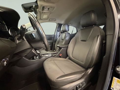 Used 2023 Buick Encore GX Select AWD/4WD image 24