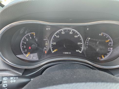 Used 2015 Jeep Grand Cherokee Limited w/ Luxury Group II image 14