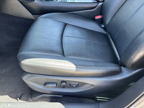 Used 2017 INFINITI Q50 3.0t Premium w/ Driver Assistance Package RWD image 22